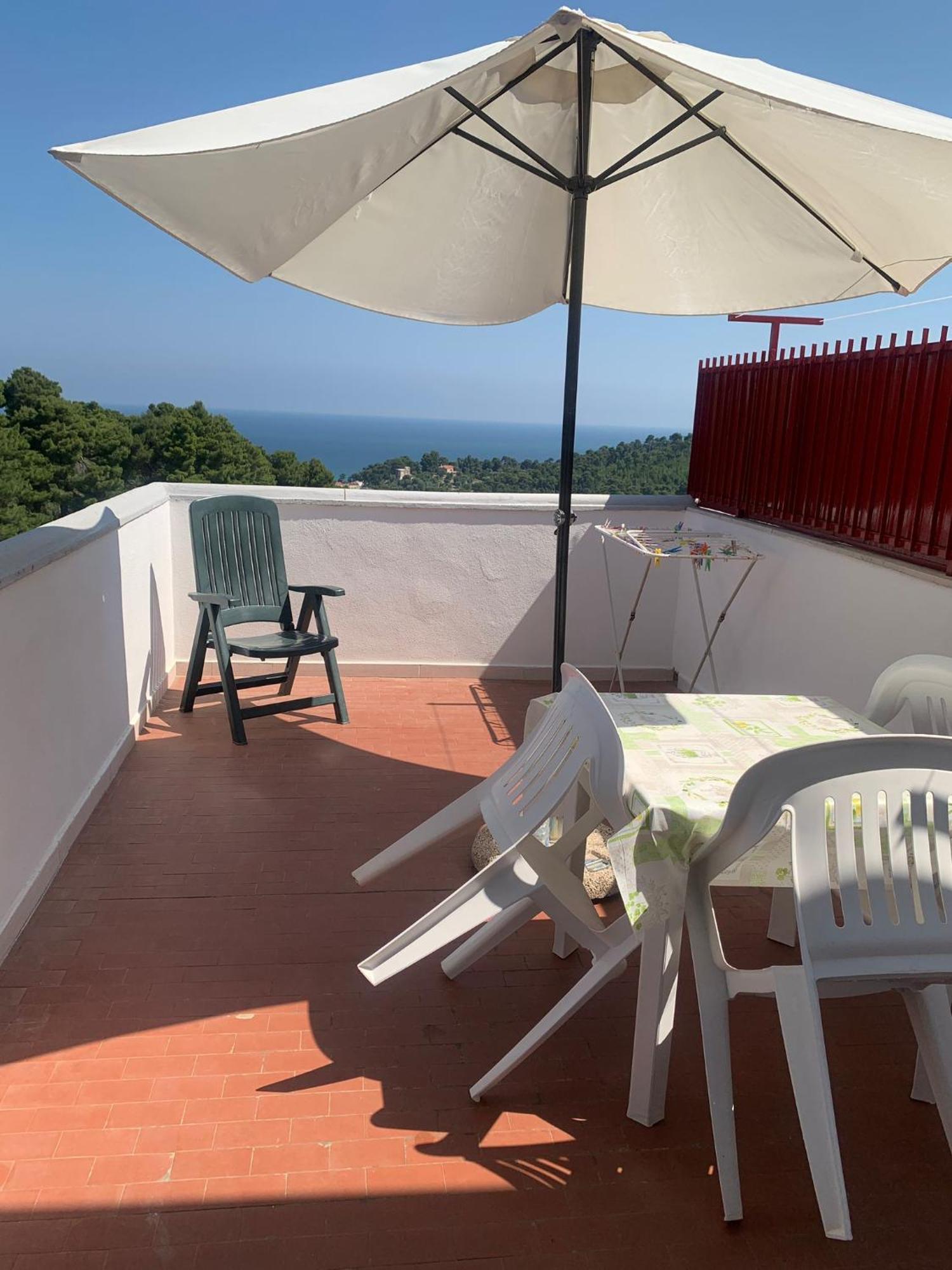 Villa Pineta San Menaio Bagian luar foto